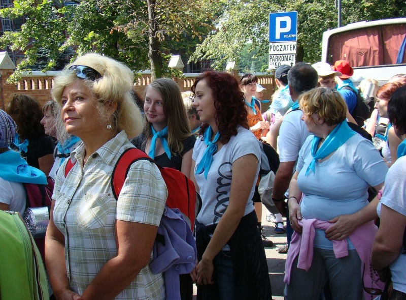 Zdjęcie w galerii na portalu naszwodzislaw.com: Turkusowi i zieloni na pątniczym szlaku wiadomości z regionu