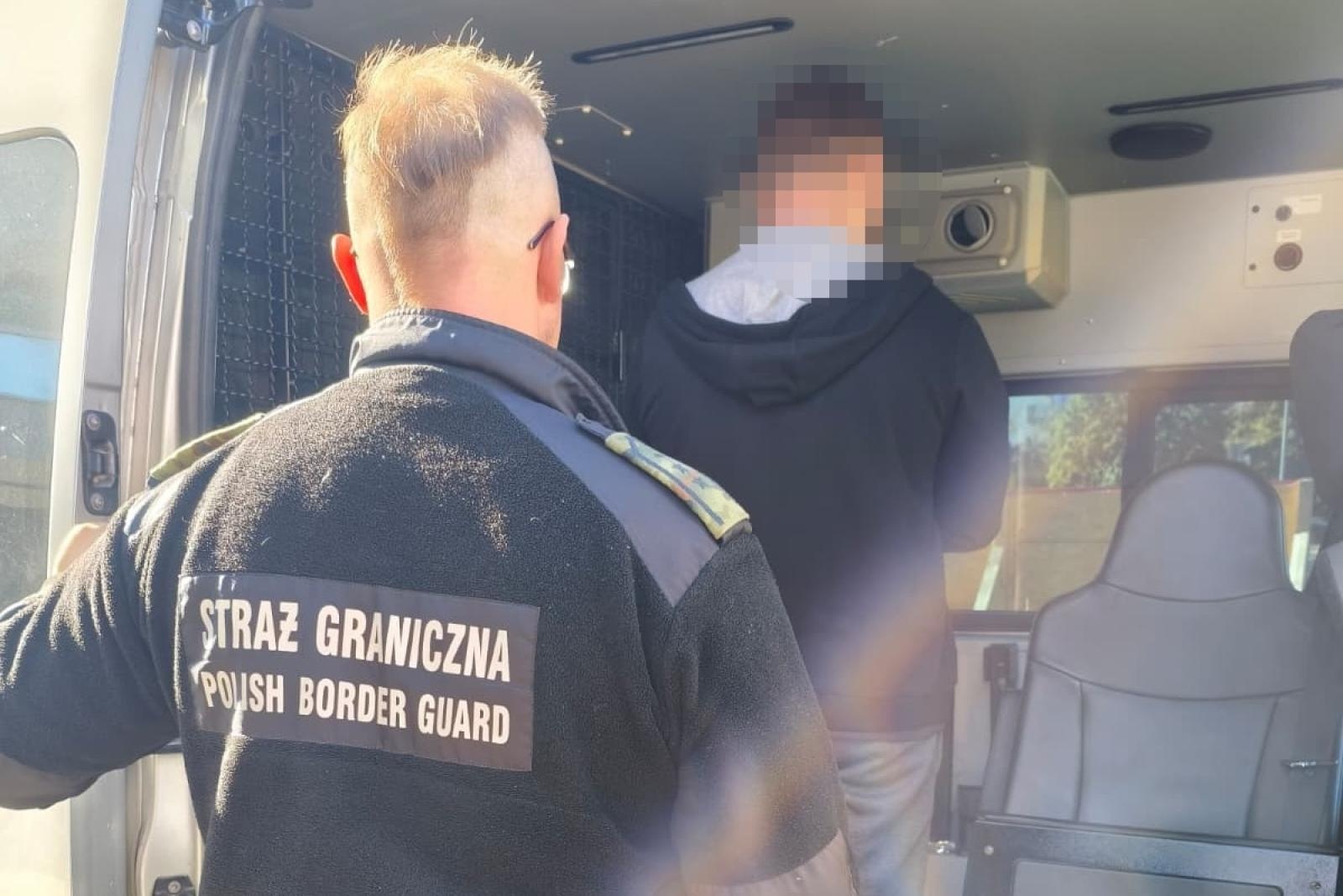 Zdjęcie w galerii na portalu naszwodzislaw.com: Zorganizowana grupa przestępcza zajmująca się nielegalną legalizacją pobytu cudzoziemców wiadomości z regionu