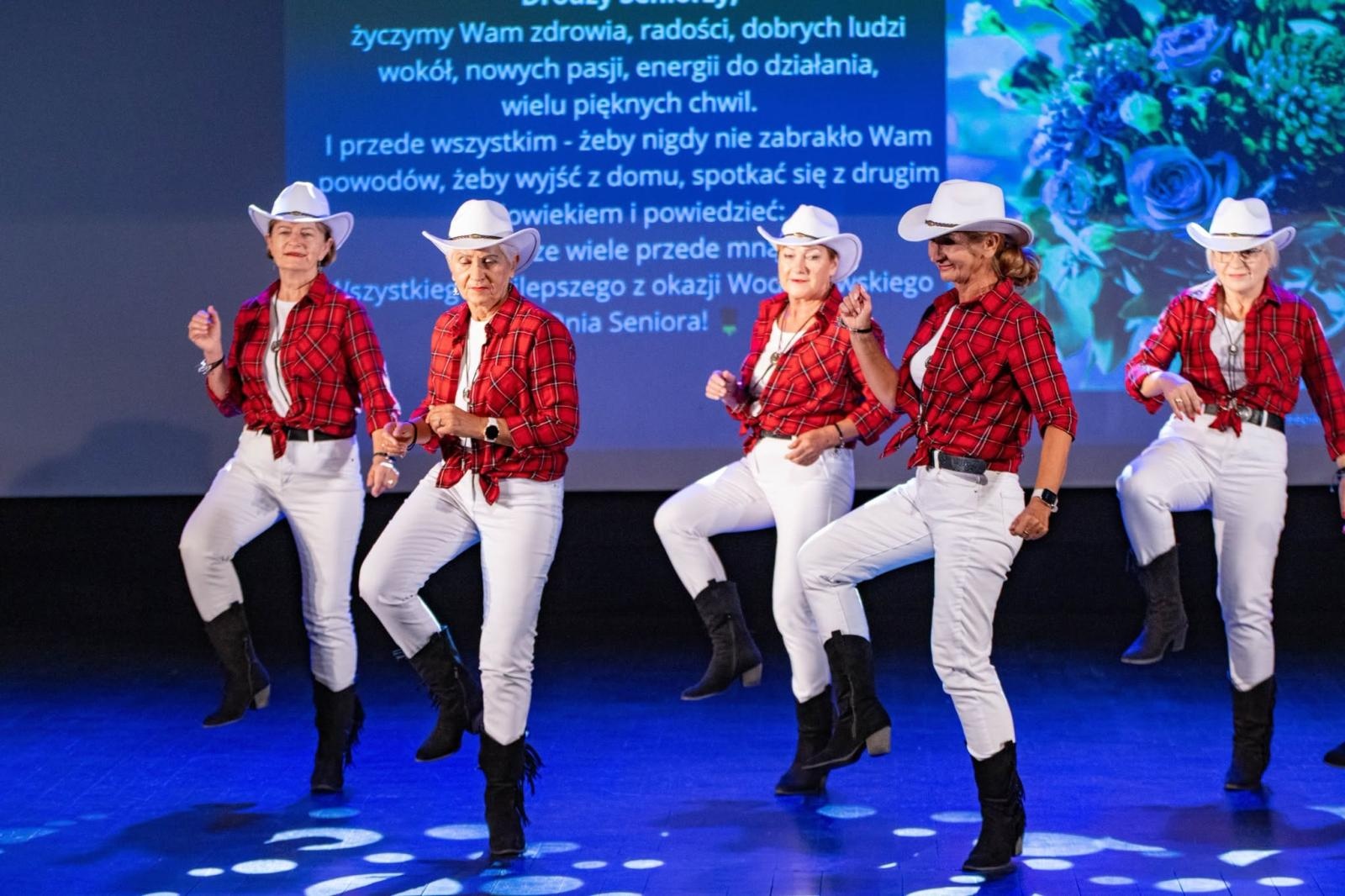 Zdjęcie w galerii na portalu naszwodzislaw.com: Wodzisławski Dzień Seniora za nami. Było tanecznie, ciekawie i z dużą dawką humoru wiadomości z regionu