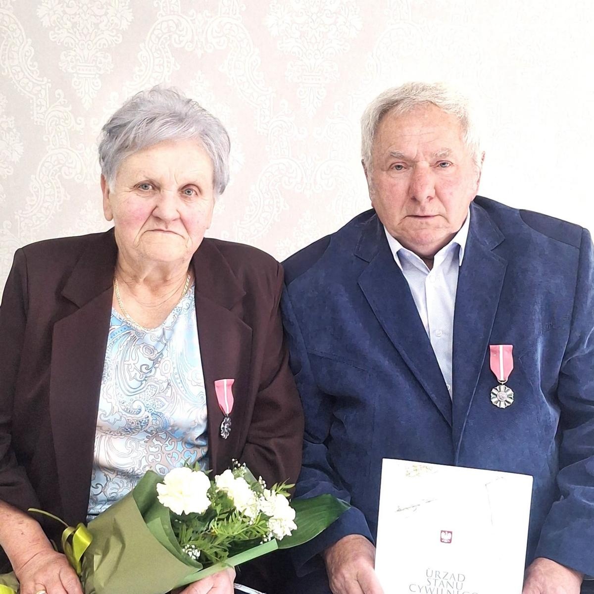 Zdjęcie w galerii na portalu naszwodzislaw.com: 50 lat razem. W Czyżowicach uhonorowano małżeństwa z gminy Gorzyce wiadomości z regionu