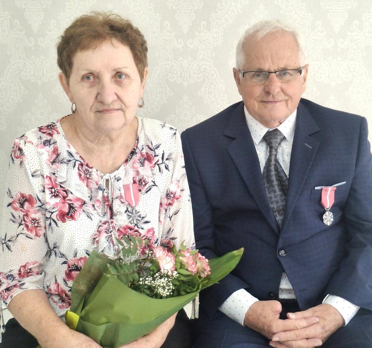 Zdjęcie w galerii na portalu naszwodzislaw.com: 50 lat razem. W Czyżowicach uhonorowano małżeństwa z gminy Gorzyce wiadomości z regionu