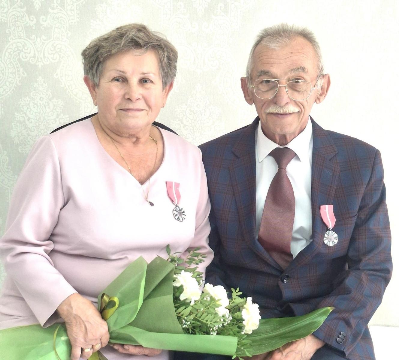 Zdjęcie w galerii na portalu naszwodzislaw.com: 50 lat razem. W Czyżowicach uhonorowano małżeństwa z gminy Gorzyce wiadomości z regionu