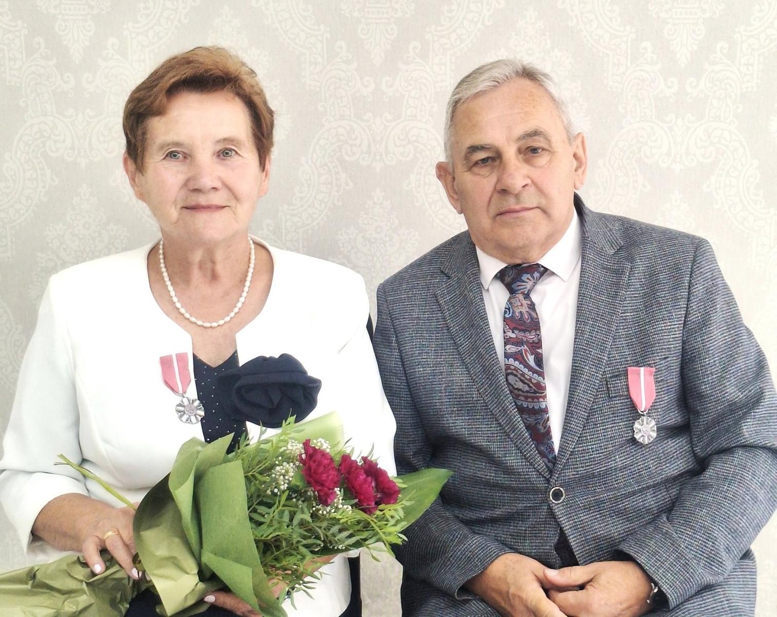 Zdjęcie w galerii na portalu naszwodzislaw.com: 50 lat razem. W Czyżowicach uhonorowano małżeństwa z gminy Gorzyce wiadomości z regionu