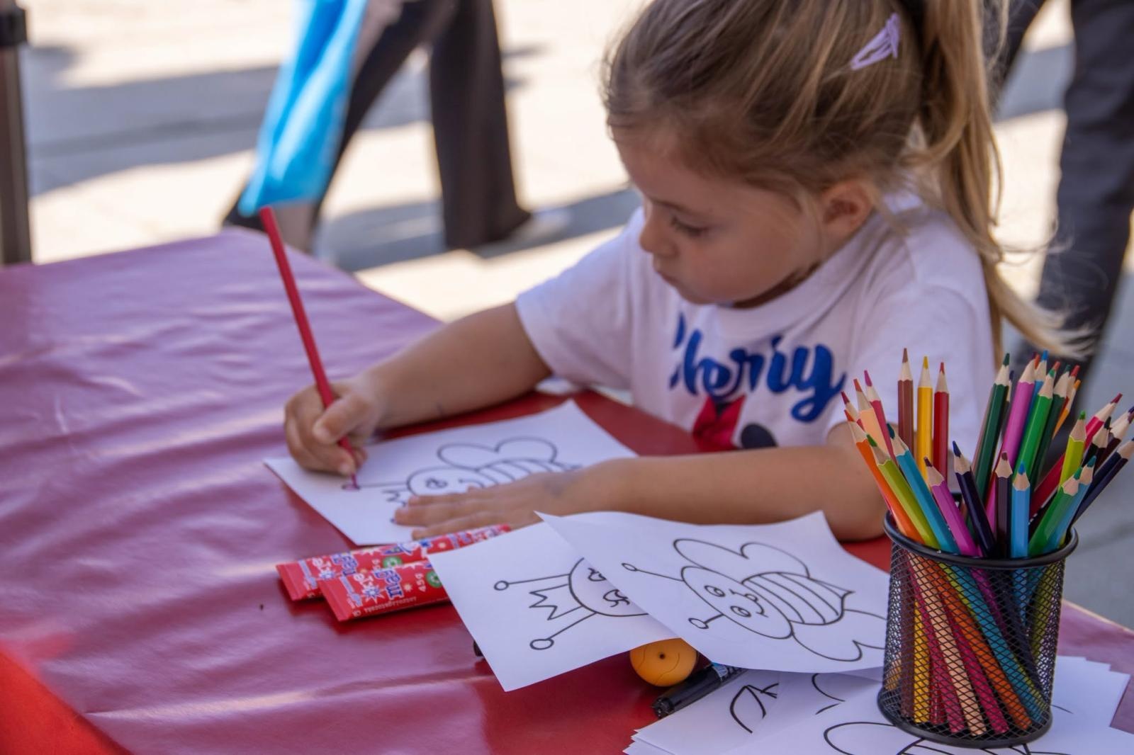 Zdjęcie w galerii na portalu naszwodzislaw.com: Jesień zawitała na wodzisławski Rynek. DzieJesie(ń) Festiwal przyciągnął tłumy [FOTO] wiadomości z regionu