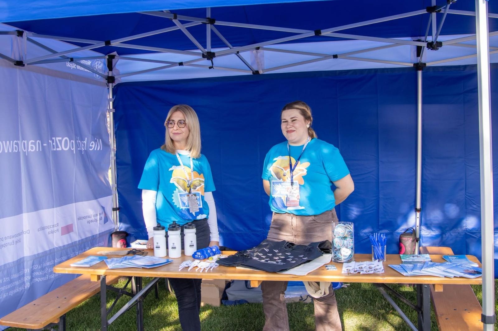 Zdjęcie w galerii na portalu naszwodzislaw.com: Jesień zawitała na wodzisławski Rynek. DzieJesie(ń) Festiwal przyciągnął tłumy [FOTO] wiadomości z regionu