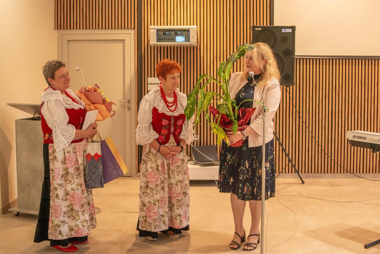 Zdjęcie w galerii na portalu naszwodzislaw.com: Podwójny jubileusz KGW Gogołowa. 65 lat tradycji i 25 lat od reaktywacji [FOTO] wiadomości z regionu