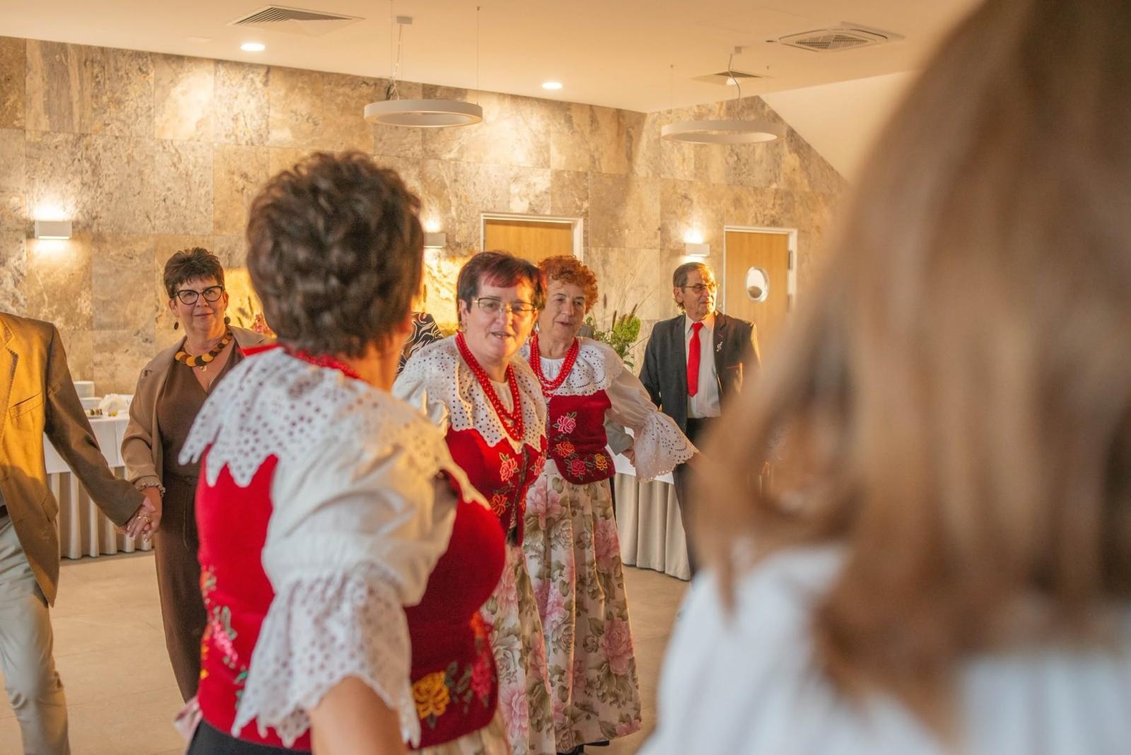 Zdjęcie w galerii na portalu naszwodzislaw.com: Podwójny jubileusz KGW Gogołowa. 65 lat tradycji i 25 lat od reaktywacji [FOTO] wiadomości z regionu