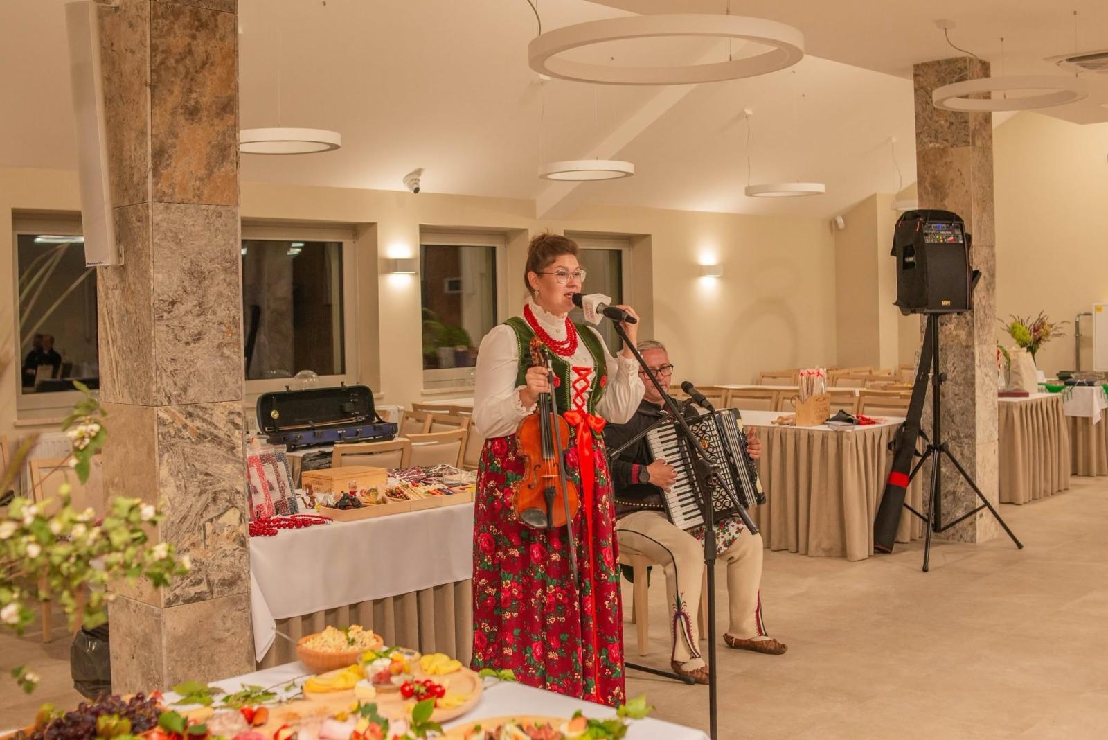 Zdjęcie w galerii na portalu naszwodzislaw.com: Podwójny jubileusz KGW Gogołowa. 65 lat tradycji i 25 lat od reaktywacji [FOTO] wiadomości z regionu