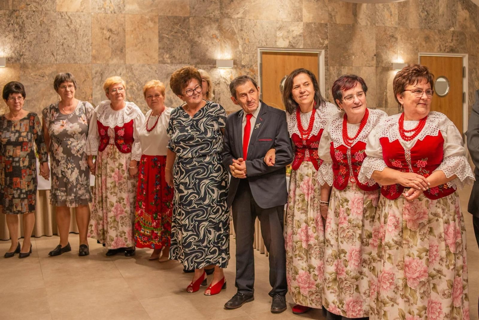 Zdjęcie w galerii na portalu naszwodzislaw.com: Podwójny jubileusz KGW Gogołowa. 65 lat tradycji i 25 lat od reaktywacji [FOTO] wiadomości z regionu