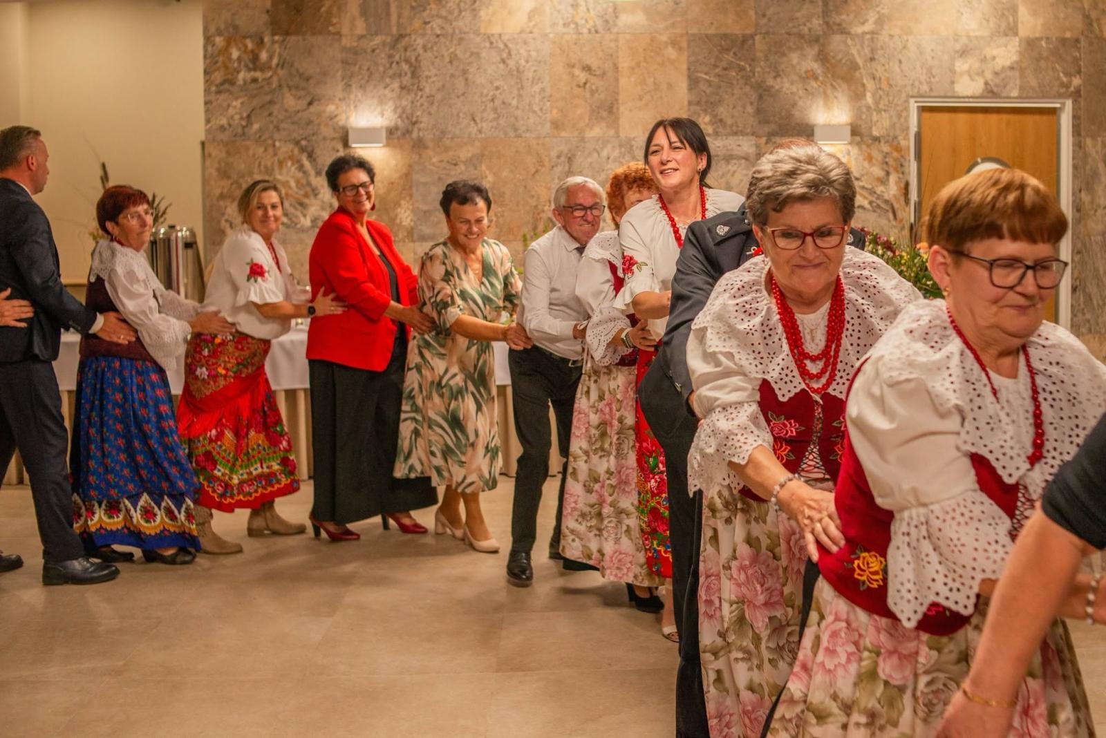 Zdjęcie w galerii na portalu naszwodzislaw.com: Podwójny jubileusz KGW Gogołowa. 65 lat tradycji i 25 lat od reaktywacji [FOTO] wiadomości z regionu