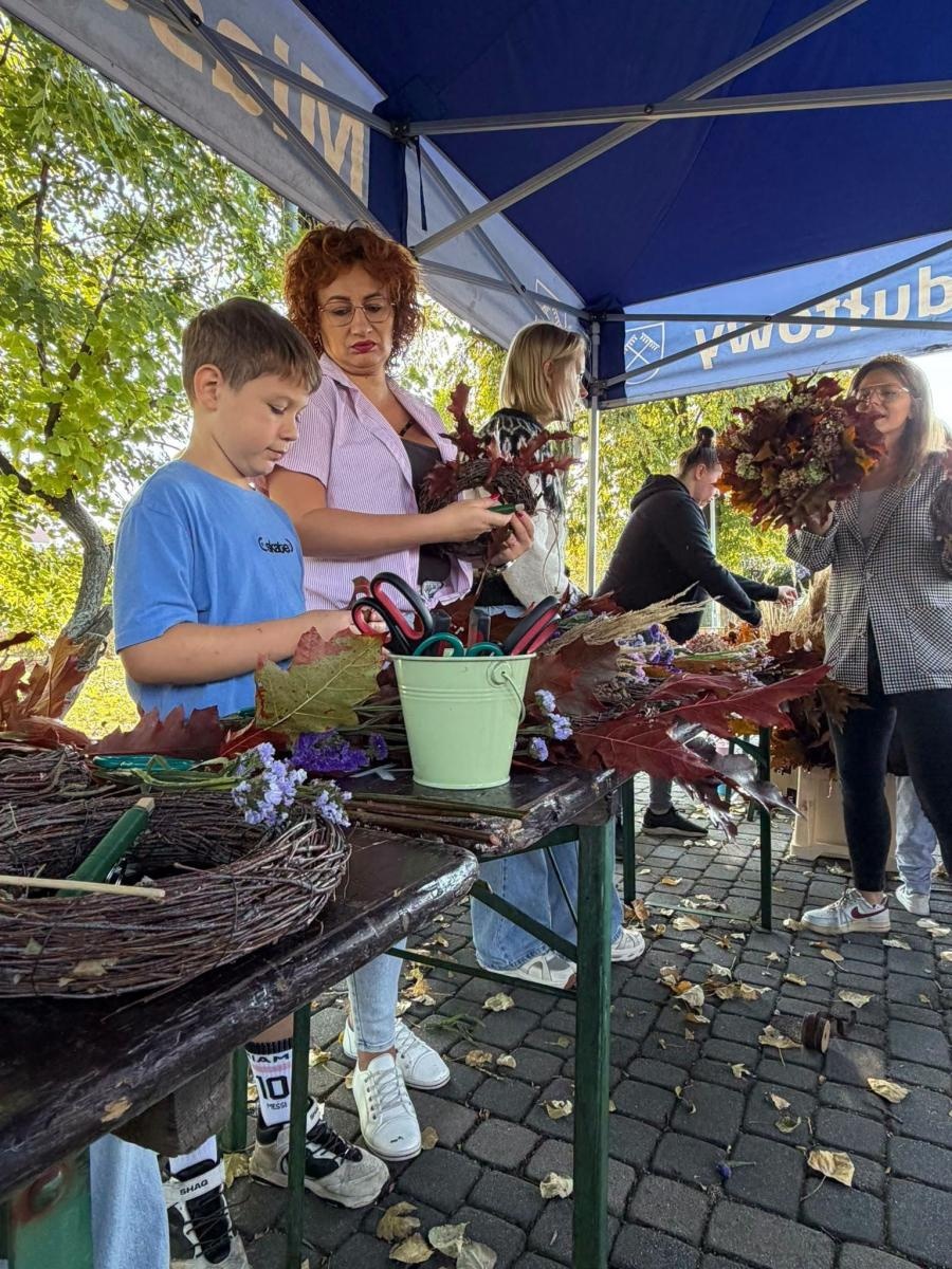 Zdjęcie w galerii na portalu naszwodzislaw.com: Dyniowe Love przyciągnęło tłumy. Rydułtowy rozpoczęły jesień pełną kolorów [FOTO] wiadomości z regionu