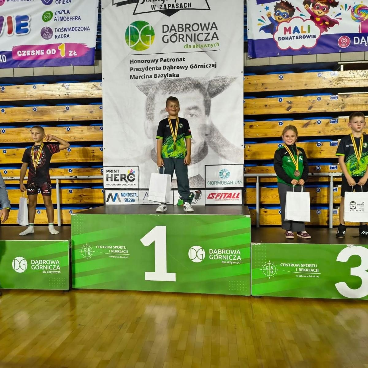 Zdjęcie w galerii na portalu naszwodzislaw.com: Młodzi zawodnicy Akademii Top Team z medalami. Udane starty w Dąbrowie Górniczej i Opolu wiadomości z regionu
