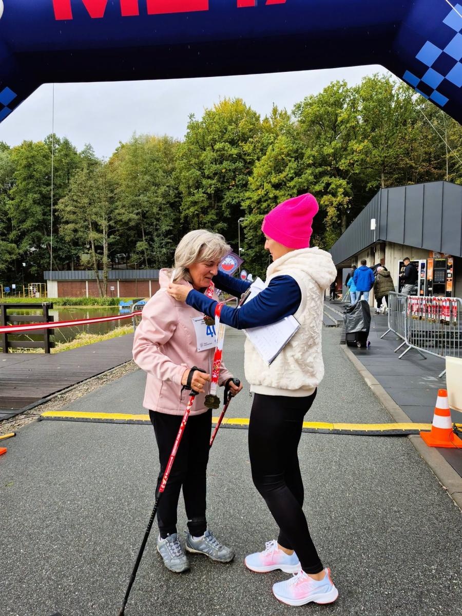 Zdjęcie w galerii na portalu naszwodzislaw.com: 50 kilometrów w 5:44:44! Daniel Romanowski ustanowił rekord świata na Balatonie [FOTO] wiadomości z regionu