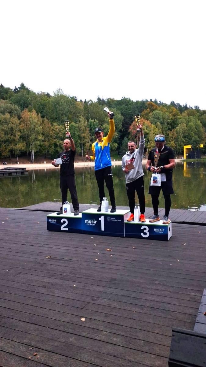 Zdjęcie w galerii na portalu naszwodzislaw.com: 50 kilometrów w 5:44:44! Daniel Romanowski ustanowił rekord świata na Balatonie [FOTO] wiadomości z regionu