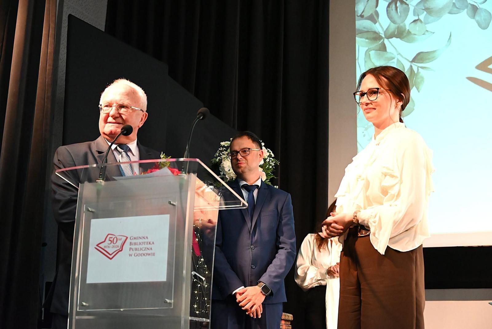 Zdjęcie w galerii na portalu naszwodzislaw.com: 50 lat biblioteki w Godowie. Jubileusz pełen wzruszeń, gratulacji i wspomnień [FOTO] wiadomości z regionu