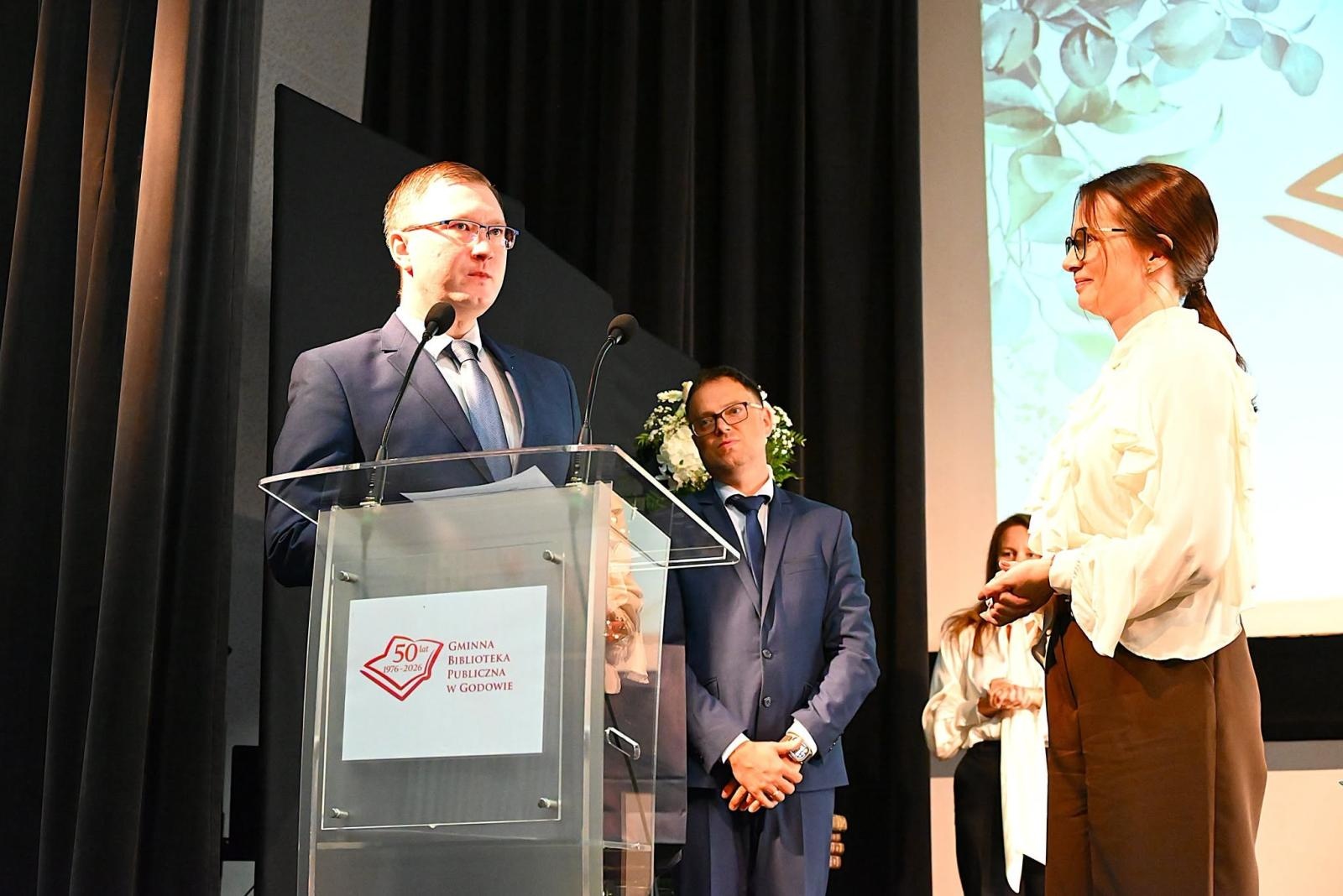 Zdjęcie w galerii na portalu naszwodzislaw.com: 50 lat biblioteki w Godowie. Jubileusz pełen wzruszeń, gratulacji i wspomnień [FOTO] wiadomości z regionu