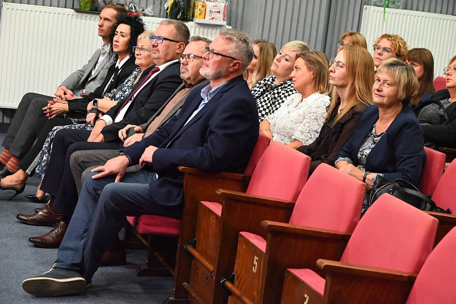 Zdjęcie w galerii na portalu naszwodzislaw.com: 50 lat biblioteki w Godowie. Jubileusz pełen wzruszeń, gratulacji i wspomnień [FOTO] wiadomości z regionu