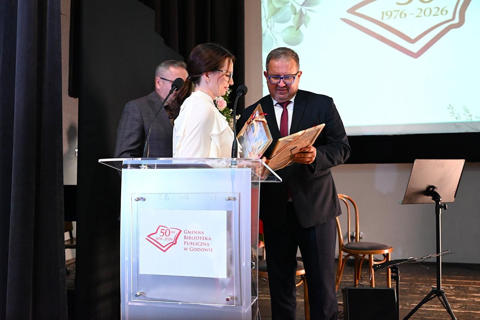 Zdjęcie w galerii na portalu naszwodzislaw.com: 50 lat biblioteki w Godowie. Jubileusz pełen wzruszeń, gratulacji i wspomnień [FOTO] wiadomości z regionu
