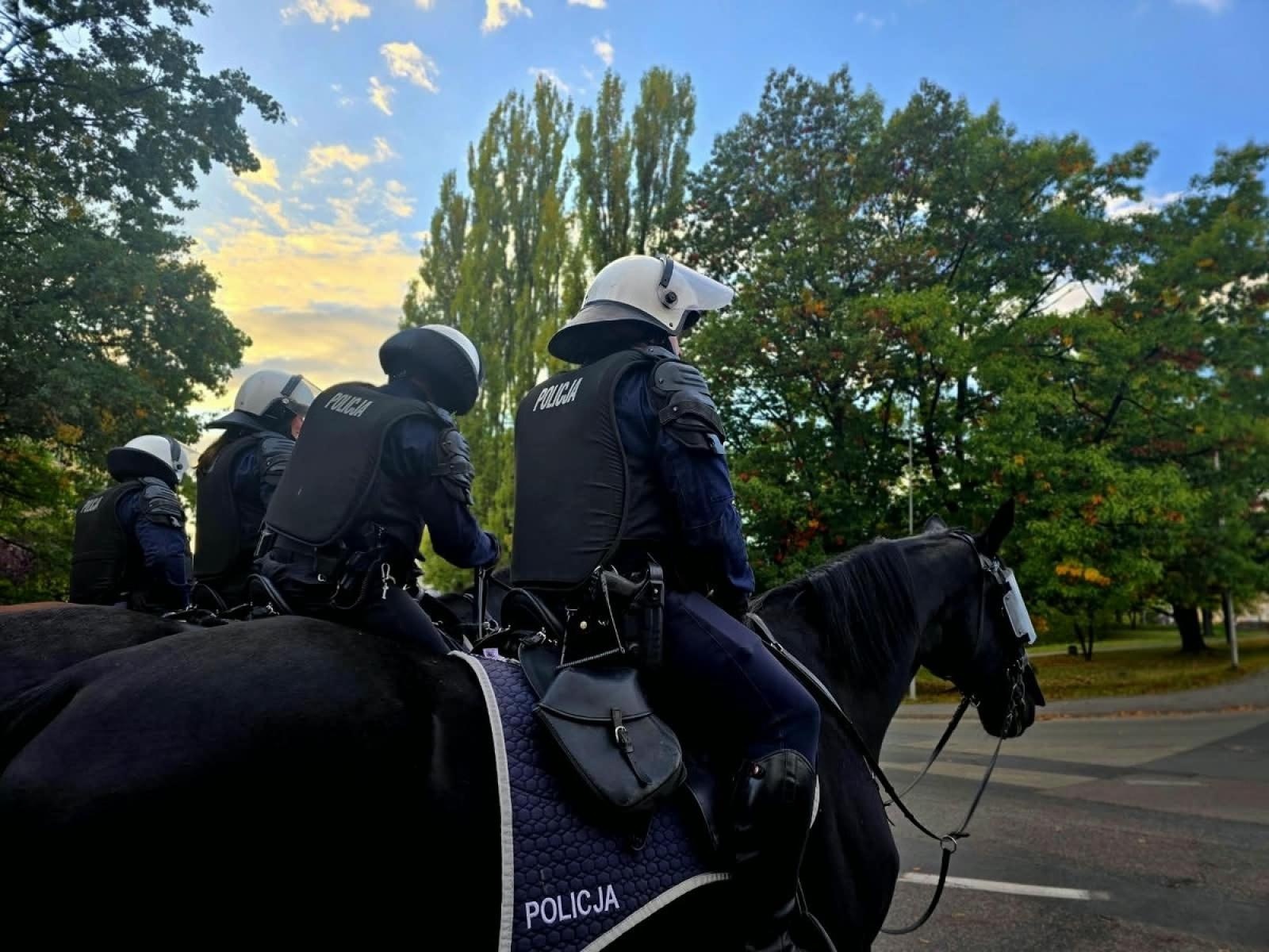Zdjęcie w galerii na portalu naszwodzislaw.com: Sześć osób zatrzymanych po derbach Odry z GKS-em. Radny Alan Szatyło skarży działania policji wiadomości z regionu
