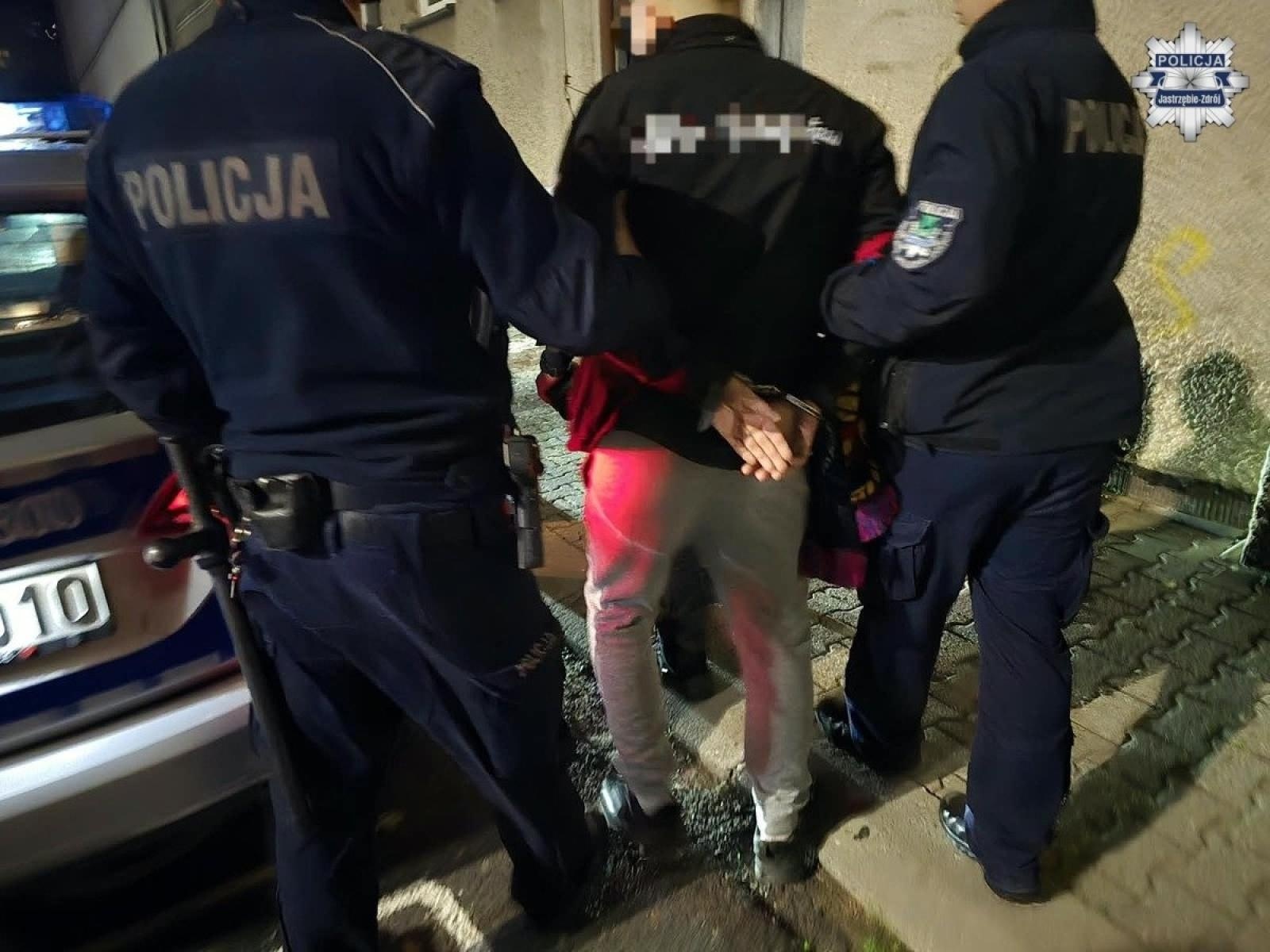 Zdjęcie w galerii na portalu naszwodzislaw.com: Sześć osób zatrzymanych po derbach Odry z GKS-em. Radny Alan Szatyło skarży działania policji wiadomości z regionu