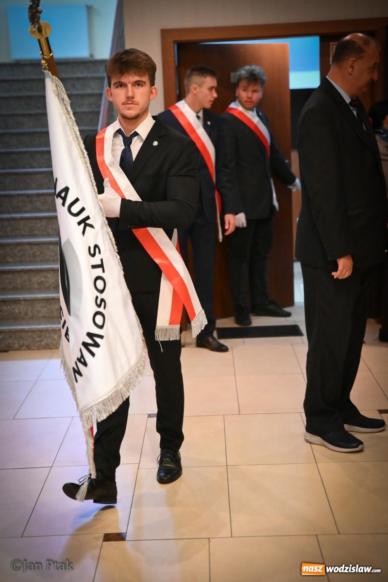 Zdjęcie w galerii na portalu naszwodzislaw.com: Musi być inaczej, jeśli ma być lepiej. Raciborska uczelnia wkroczyła w nowy rok akademicki wiadomości z regionu