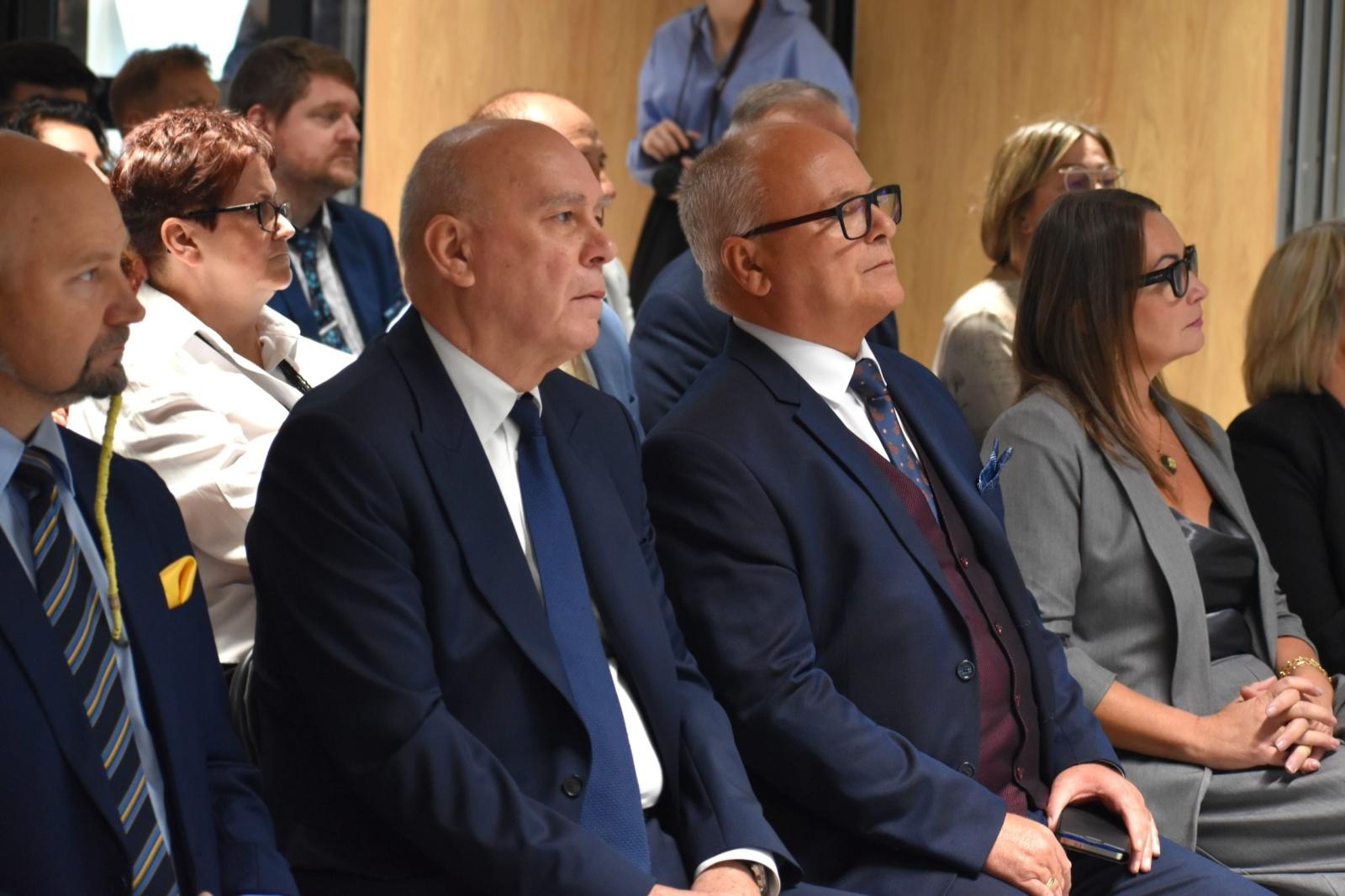 Zdjęcie w galerii na portalu naszwodzislaw.com: Z dawnej kotłowni do pracowni przyszłości. W ZST otwarto inwestycję za 6,3 mln zł wiadomości z regionu