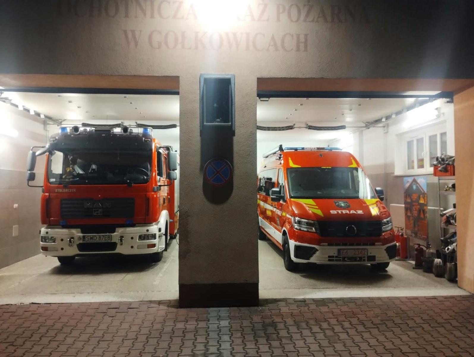 Zdjęcie w galerii na portalu naszwodzislaw.com: Nowy wóz strażacki trafił do OSP Gołkowice. Na zakup przeznaczono 410 tys. zł wiadomości z regionu