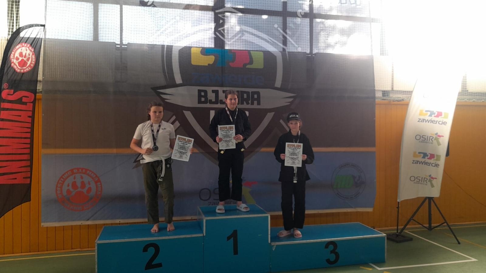 Zdjęcie w galerii na portalu naszwodzislaw.com: Pięć medali dla Octagon Team! Brajan Nawrot dwukrotnie na najwyższym stopniu podium wiadomości z regionu