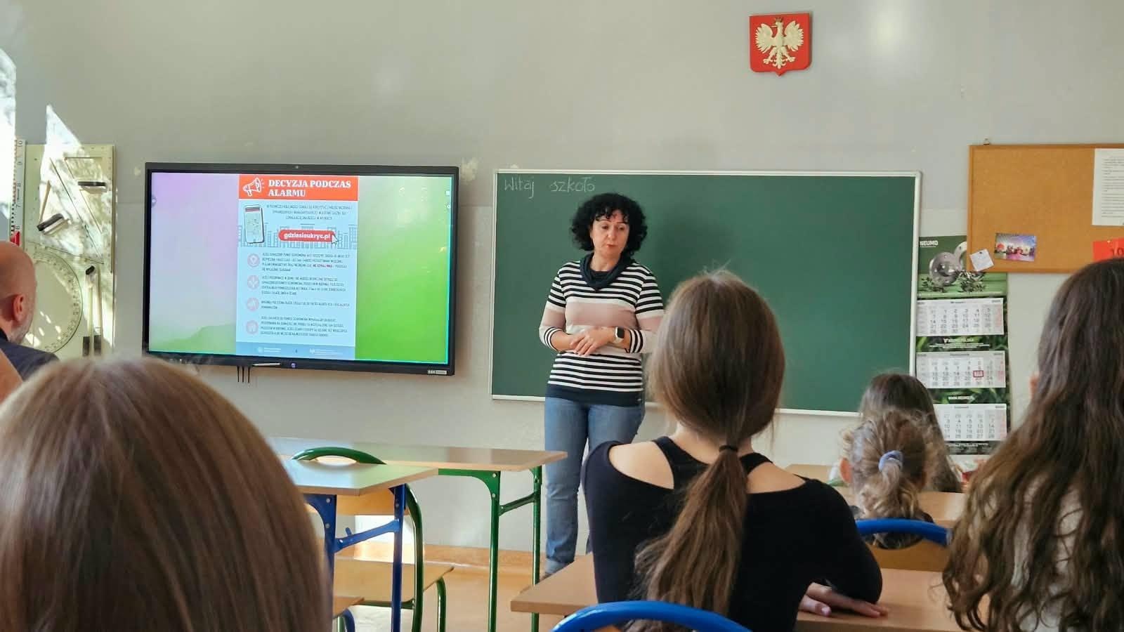 Zdjęcie w galerii na portalu naszwodzislaw.com: Plecak ewakuacyjny i alerty RCB. Radlin przygotowuje mieszkańców na sytuacje kryzysowe wiadomości z regionu