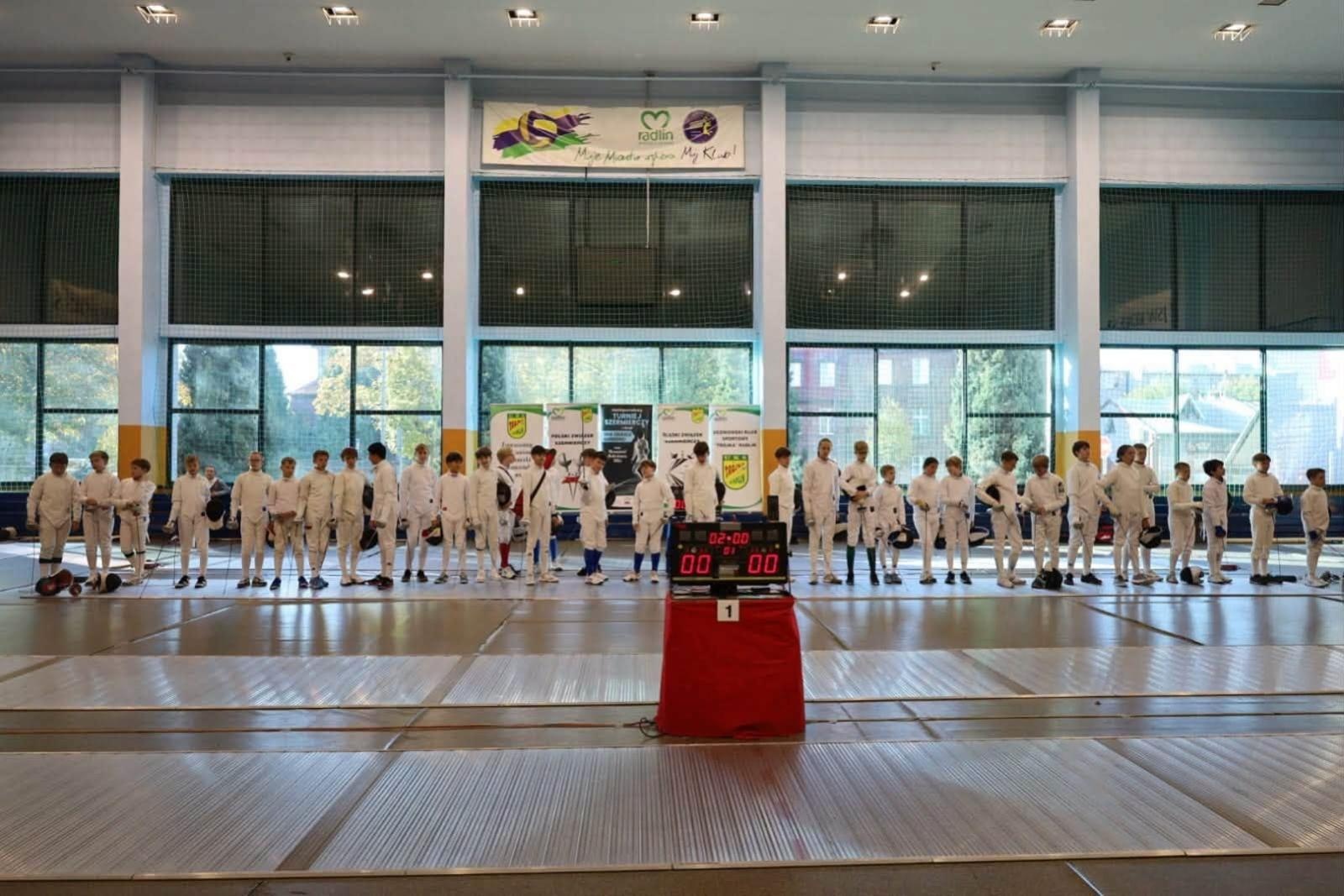 Zdjęcie w galerii na portalu naszwodzislaw.com: Ponad 220 młodych szermierzy rywalizowało w Radlinie. Za nami dwa dni sportowych emocji wiadomości z regionu