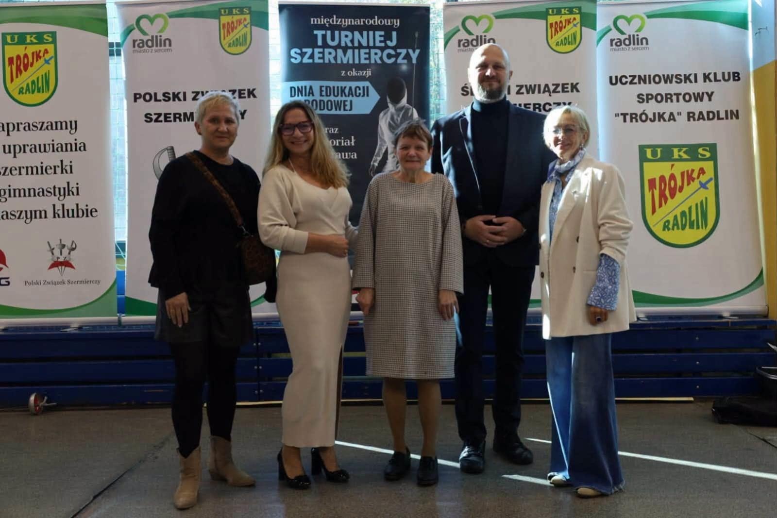 Zdjęcie w galerii na portalu naszwodzislaw.com: Ponad 220 młodych szermierzy rywalizowało w Radlinie. Za nami dwa dni sportowych emocji wiadomości z regionu