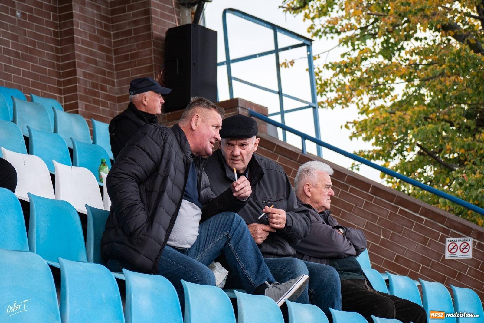 Zdjęcie w galerii na portalu naszwodzislaw.com: Sędzia temperował ich zapędy kartkami, Racibórz golami. Unia Racibórz wygrywa derby z imienniczką [FOTO] wiadomości z regionu