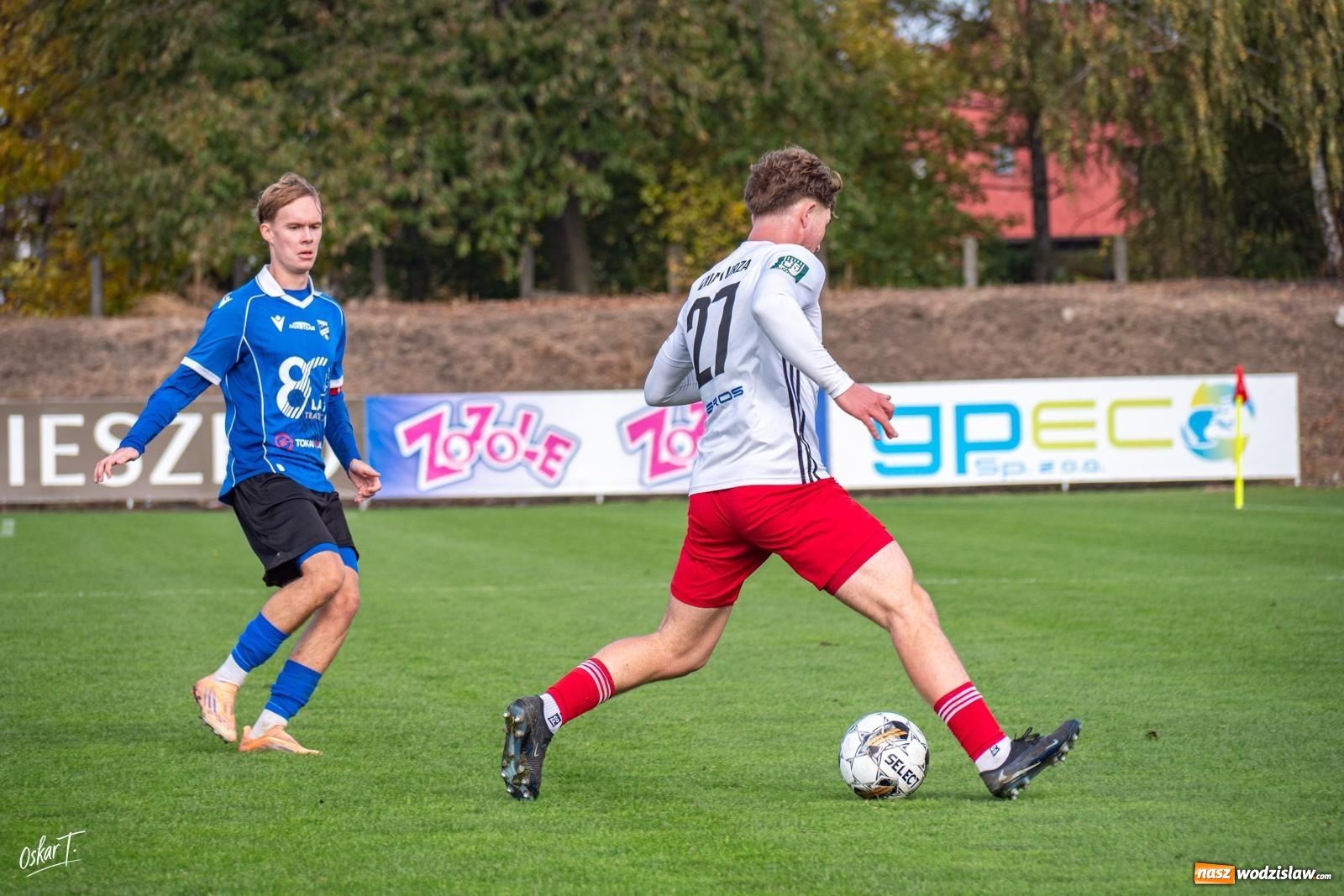 Zdjęcie w galerii na portalu naszwodzislaw.com: Sędzia temperował ich zapędy kartkami, Racibórz golami. Unia Racibórz wygrywa derby z imienniczką [FOTO] wiadomości z regionu