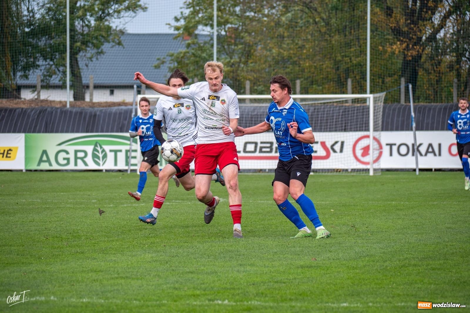 Zdjęcie w galerii na portalu naszwodzislaw.com: Sędzia temperował ich zapędy kartkami, Racibórz golami. Unia Racibórz wygrywa derby z imienniczką [FOTO] wiadomości z regionu