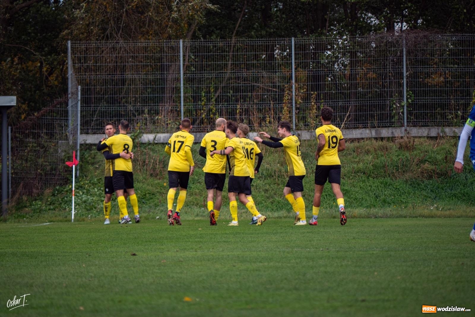 Zdjęcie w galerii na portalu naszwodzislaw.com: Sześć goli przy Sportowej. Lubomia nie miała litości dla Nędzy [FOTO] wiadomości z regionu