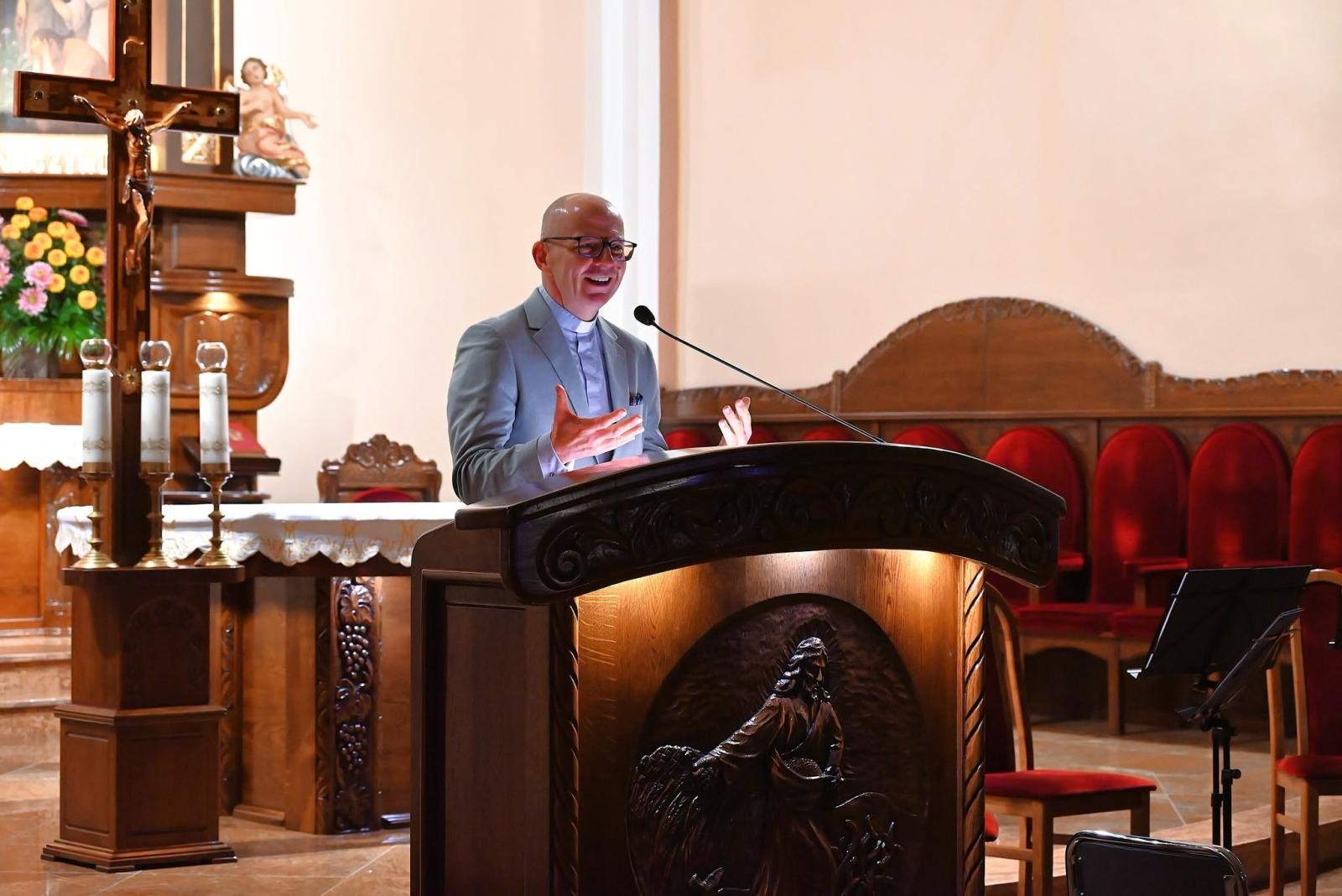 Zdjęcie w galerii na portalu naszwodzislaw.com: Laus Tibi Christi po raz pierwszy zabrzmiało w Skrzyszowie. Finał festiwalu zachwycił publiczność wiadomości z regionu