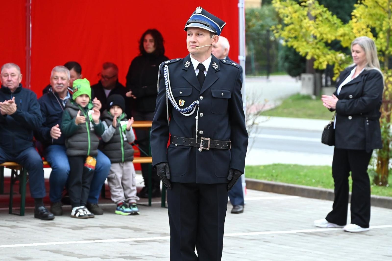 Zdjęcie w galerii na portalu naszwodzislaw.com: Nowy wóz strażacki dla OSP Gołkowice. Wiadomo, ile kosztował i kto dołożył pieniądze wiadomości z regionu