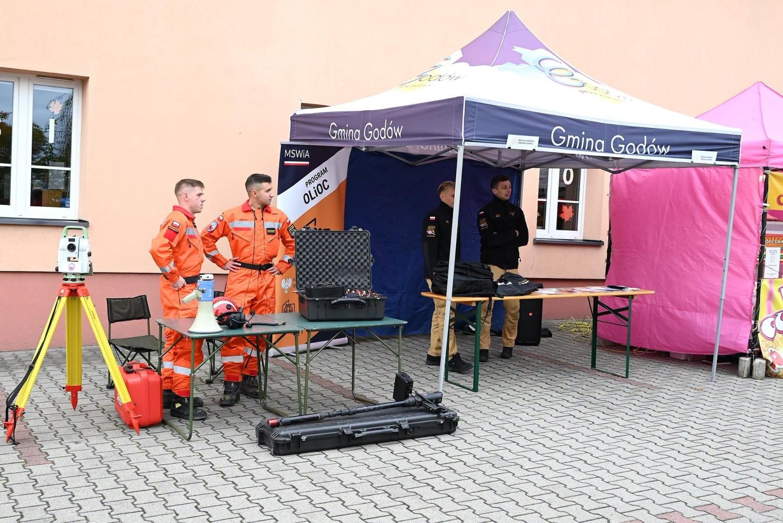 Zdjęcie w galerii na portalu naszwodzislaw.com: Nowy wóz strażacki dla OSP Gołkowice. Wiadomo, ile kosztował i kto dołożył pieniądze wiadomości z regionu