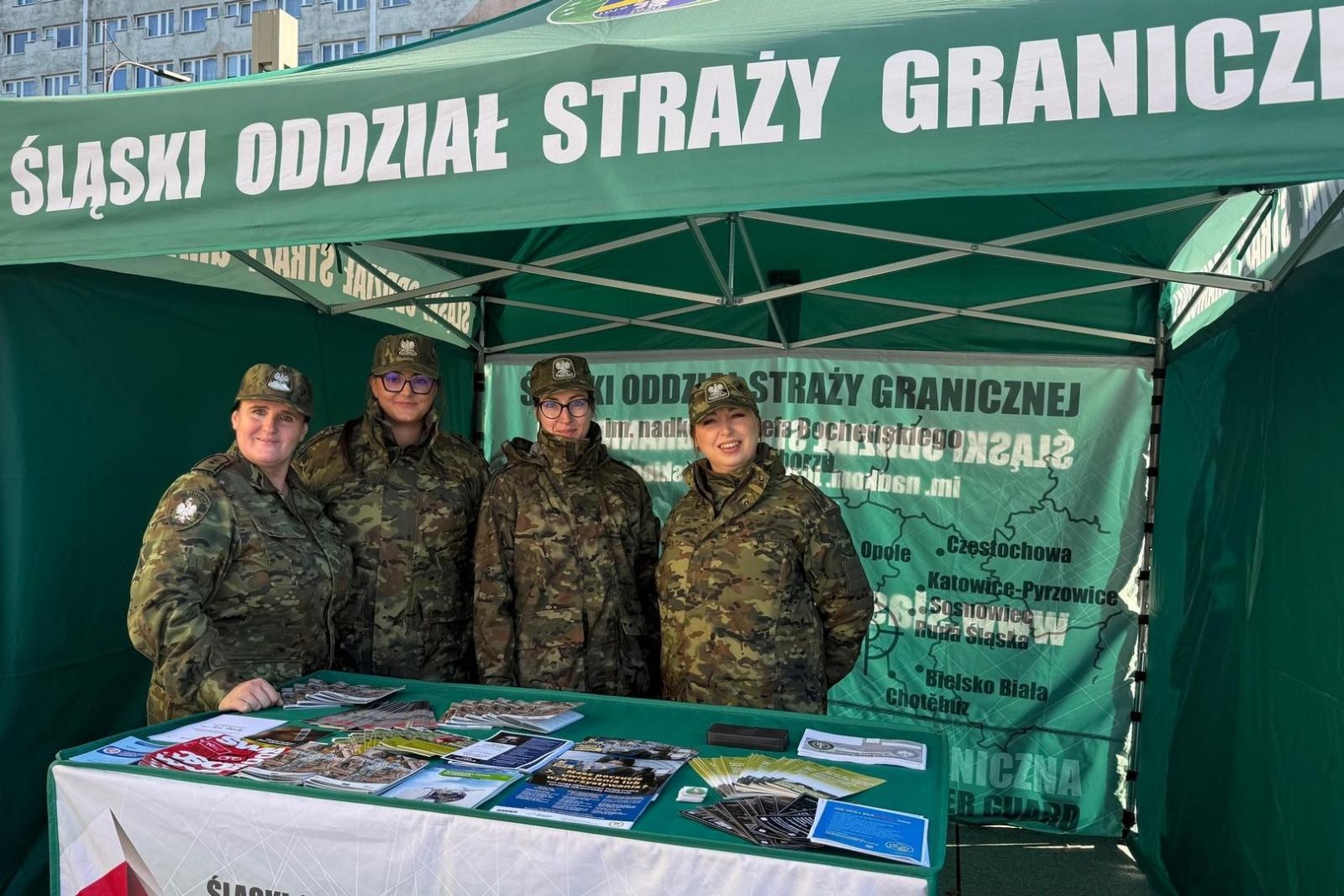 Zdjęcie w galerii na portalu naszwodzislaw.com: EscapeTruck w Śląskim Oddziale Straży Granicznej wiadomości z regionu