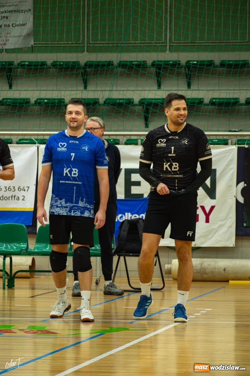 Zdjęcie w galerii na portalu naszwodzislaw.com: Wielki powrót KSR-u! Odwrócili losy meczu z Górnikiem Radlin [FOTO i WIDEO] wiadomości z regionu