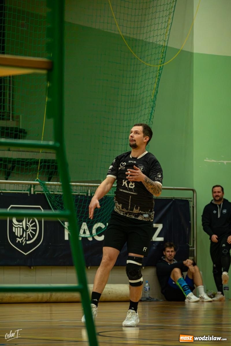 Zdjęcie w galerii na portalu naszwodzislaw.com: Wielki powrót KSR-u! Odwrócili losy meczu z Górnikiem Radlin [FOTO i WIDEO] wiadomości z regionu
