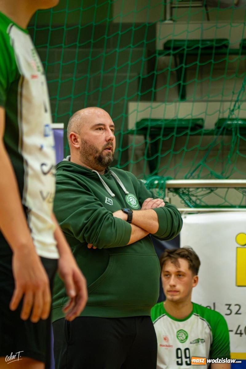Zdjęcie w galerii na portalu naszwodzislaw.com: Wielki powrót KSR-u! Odwrócili losy meczu z Górnikiem Radlin [FOTO i WIDEO] wiadomości z regionu