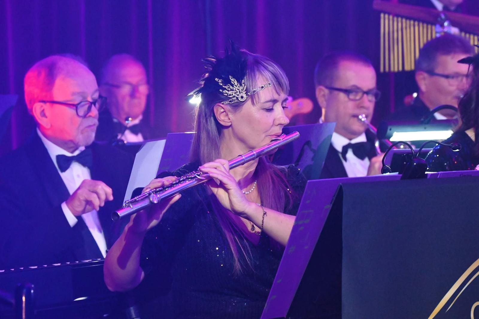 Zdjęcie w galerii na portalu naszwodzislaw.com: Trzy dekady muzycznej historii Gołkowic. Jubileusz orkiestry zwieńczył koncert, który porwał publiczność [FOTO] wiadomości z regionu