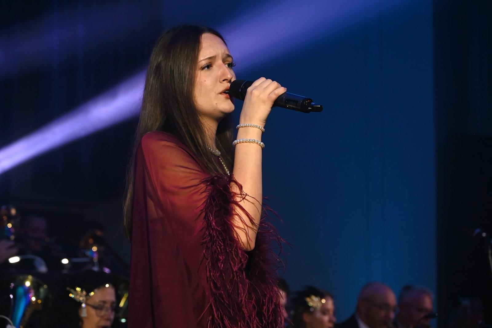 Zdjęcie w galerii na portalu naszwodzislaw.com: Trzy dekady muzycznej historii Gołkowic. Jubileusz orkiestry zwieńczył koncert, który porwał publiczność [FOTO] wiadomości z regionu