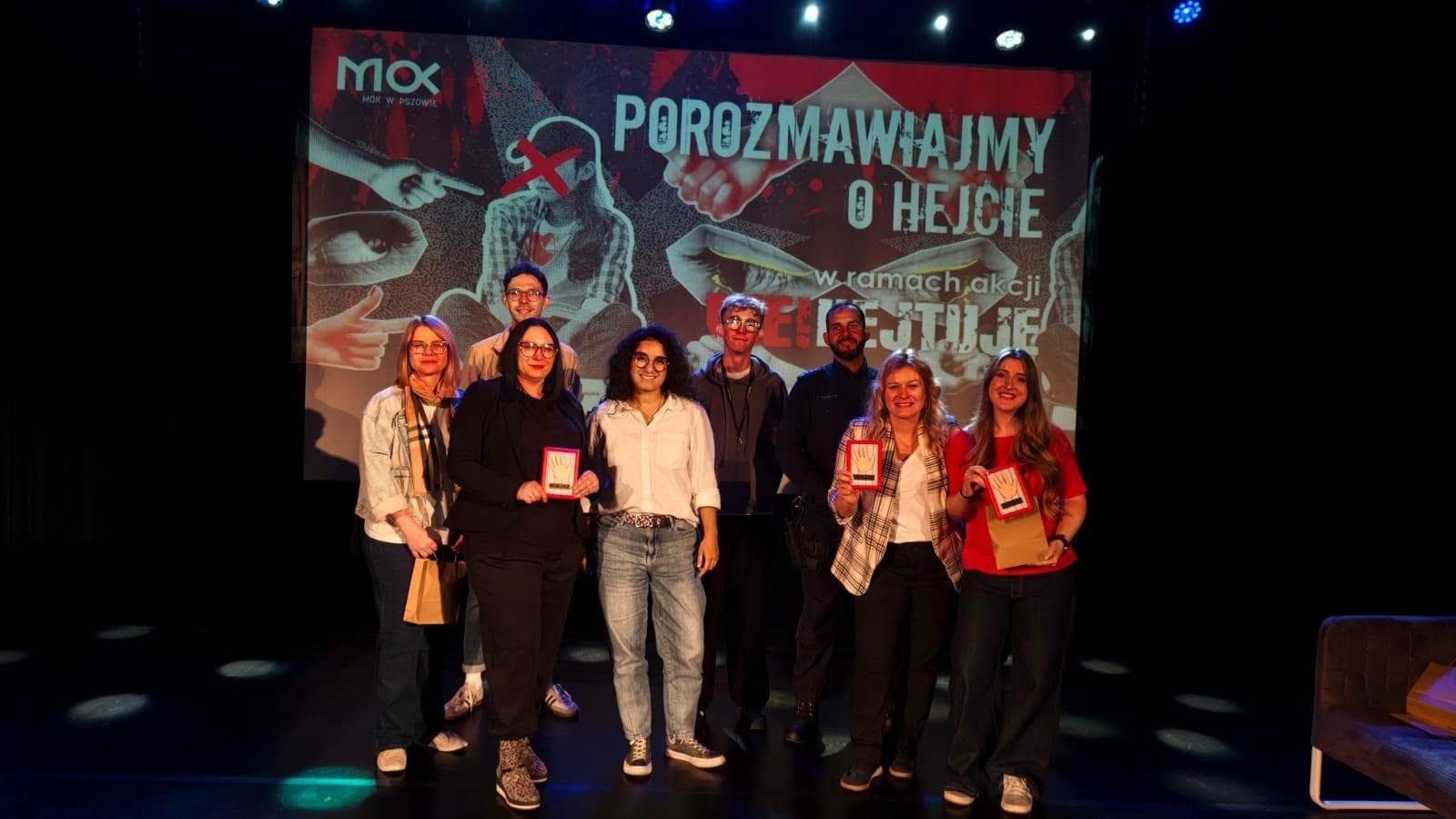 Zdjęcie w galerii na portalu naszwodzislaw.com: Hejt pod lupą. Uczniowie z Pszowa rozmawiali o sile słów i szacunku wiadomości z regionu