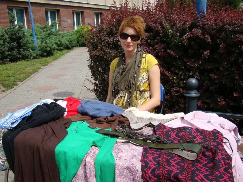 Zdjęcie w galerii na portalu naszwodzislaw.com: Hitem były ubrania dla niemowlaków wiadomości z regionu