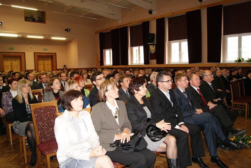 Zdjęcie w galerii na portalu naszwodzislaw.com: Awans dla 29. nauczycieli wiadomości z regionu