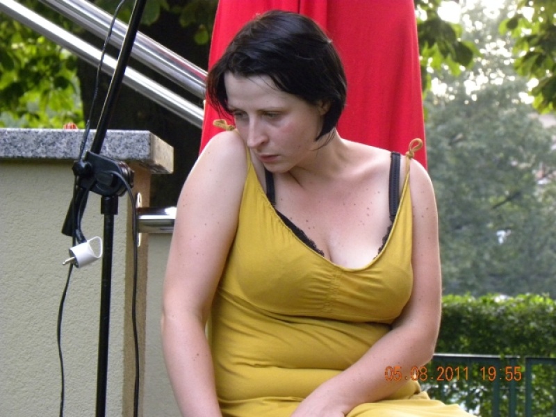 Zdjęcie w galerii na portalu naszwodzislaw.com: Szczeliny w Bibliotece wiadomości z regionu