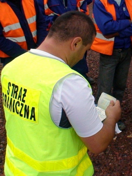 Zdjęcie w galerii na portalu naszwodzislaw.com: 4 cudzoziemców pracowało nielegalnie wiadomości z regionu