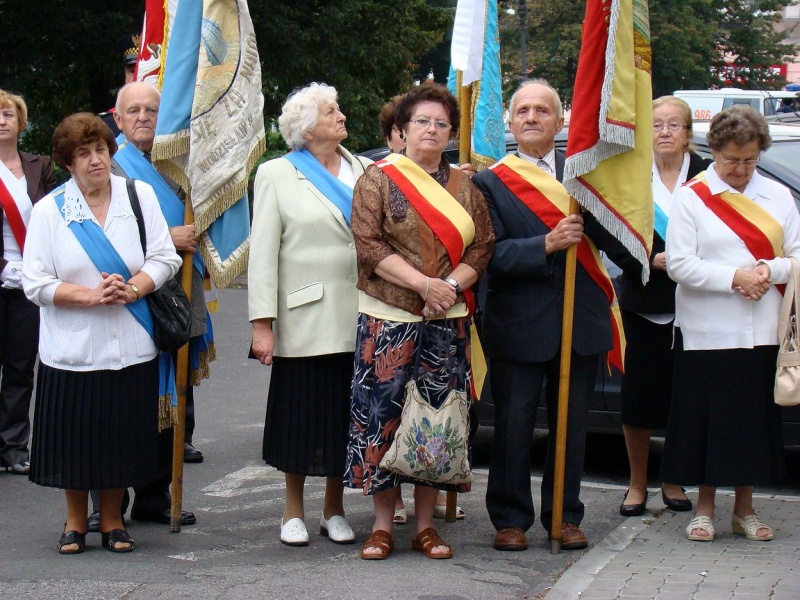 Zdjęcie w galerii na portalu naszwodzislaw.com: Zasłużeni będą otrzymywać Wawrzyna wiadomości z regionu